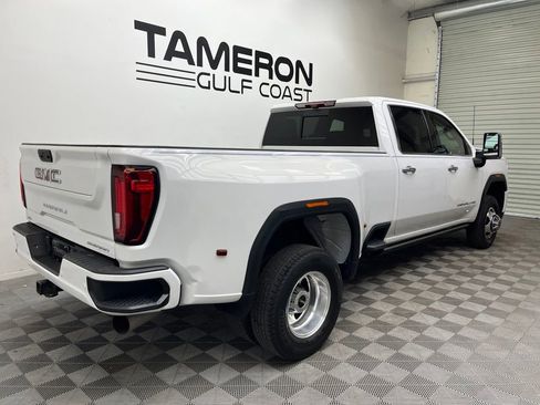 Used 2023 GMC Sierra 3500 Denali w/ Denali Ultimate Package AWD/4WD image 5