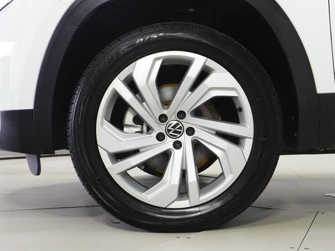 Used 2023 Volkswagen Atlas SE AWD/4WD image 5