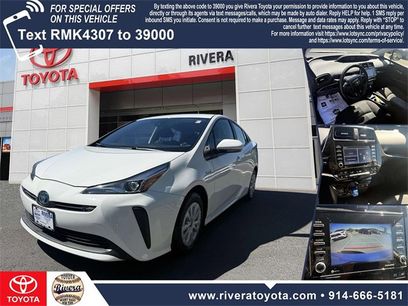 Used 2022 Toyota Prius LE