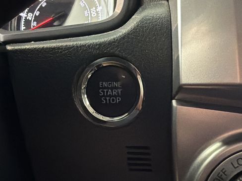 Used 2021 Toyota 4Runner SR5 AWD/4WD image 17