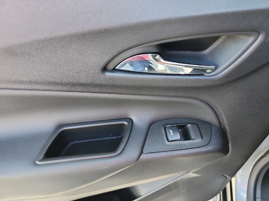 Used 2024 Chevrolet Equinox LT AWD/4WD image 24