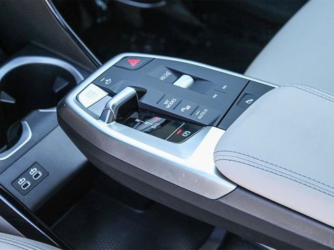 Used 2025 BMW X1 xDrive28i w/ Technology Package image 20