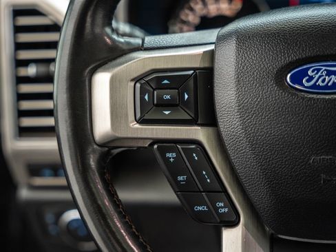 Used 2019 Ford F150 Platinum w/ Equipment Group 701A Luxury AWD/4WD image 40
