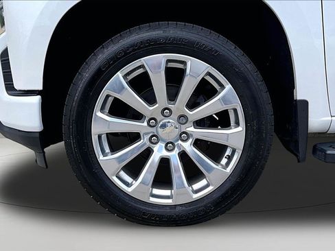 Used 2021 Chevrolet Silverado 1500 LTZ w/ Safety Package II AWD/4WD image 35