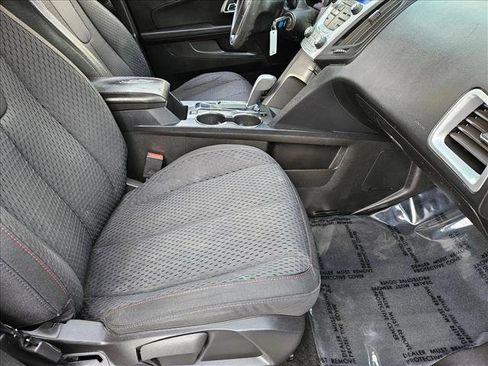 Used 2013 Chevrolet Equinox LS image 18