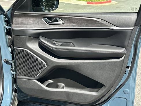 New 2026 Jeep Grand Cherokee Limited RWD image 16