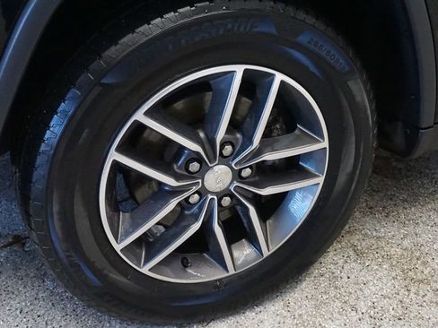 Used 2017 Jeep Grand Cherokee Limited w/ Trailer Tow Group IV image 13