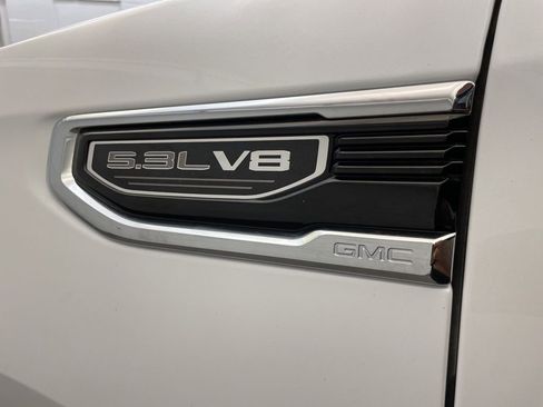 Used 2023 GMC Sierra 1500 SLT w/ SLT Premium Package image 11