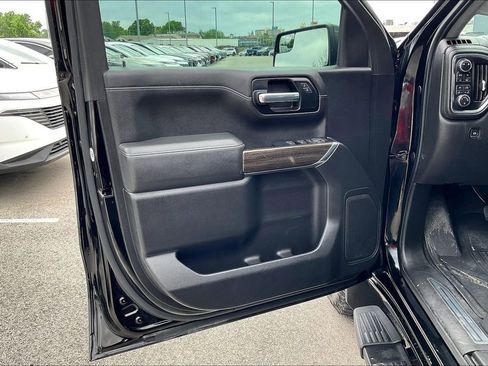 Used 2019 Chevrolet Silverado 1500 RST w/ True North Edition AWD/4WD image 24