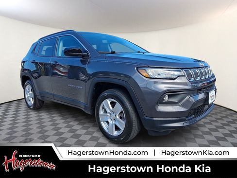 Used 2022 Jeep Compass Latitude AWD/4WD image 1