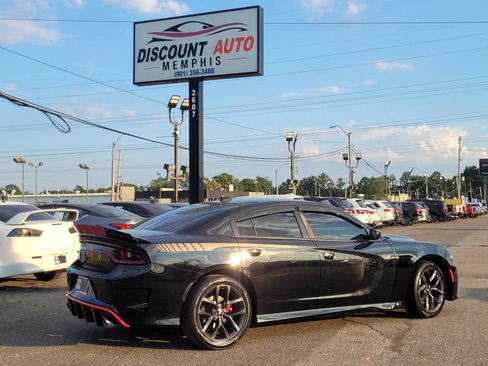 Used 2021 Dodge Charger R/T RWD image 5
