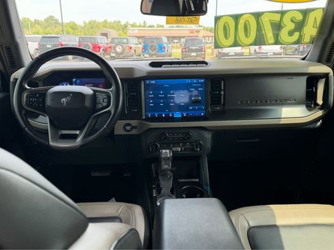 Used 2022 Ford Bronco Wildtrak AWD/4WD image 25