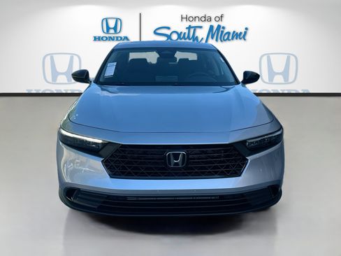 New 2025 Honda Accord SE image 2