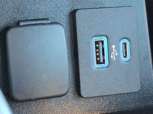 Used 2022 Ford Explorer ST w/ Equipment Group 401A AWD/4WD image 33