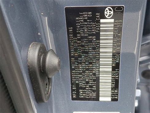 Used 2024 Toyota Corolla LE image 27