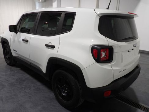Used 2017 Jeep Renegade Sport w/ Power & Air Group FWD image 6