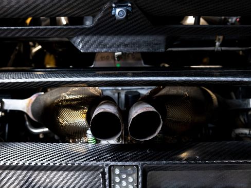 Used 2022 Lamborghini Huracan EVO image 11