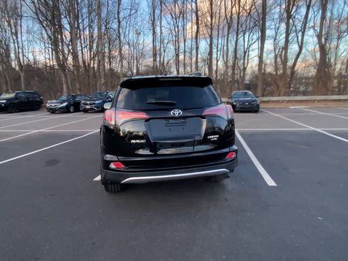 Used 2016 Toyota RAV4 Limited image 13