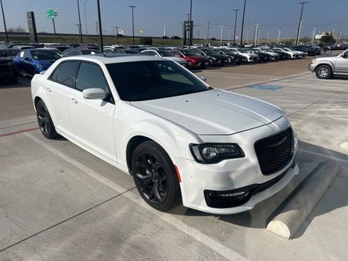 Used 2022 Chrysler 300 S w/ Comfort Group image 3
