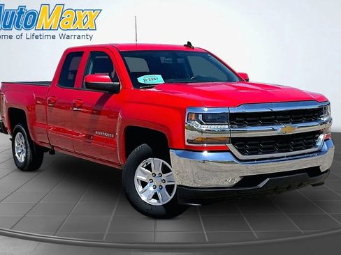Used 2019 Chevrolet Silverado 1500 LT AWD/4WD image 3