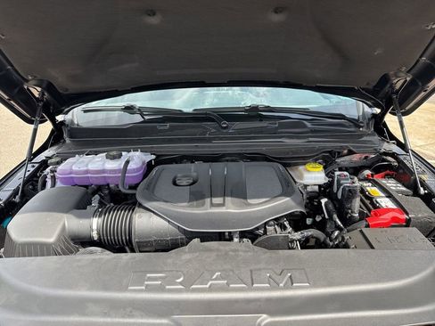 New 2026 RAM 1500 4x4 Crew Cab image 29