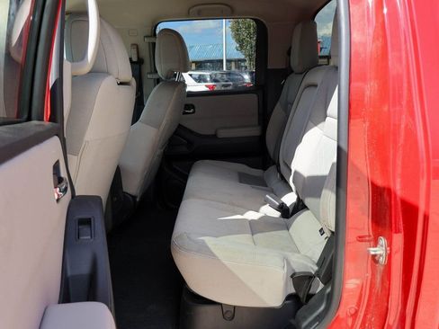 Certified 2025 Nissan Frontier SV image 9