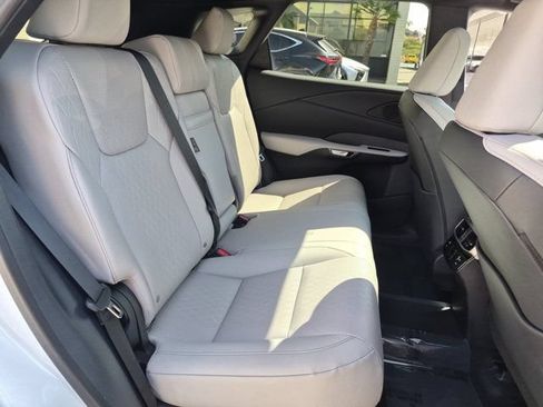 Used 2025 Lexus RX 350 w/ Convenience Package AWD/4WD image 33