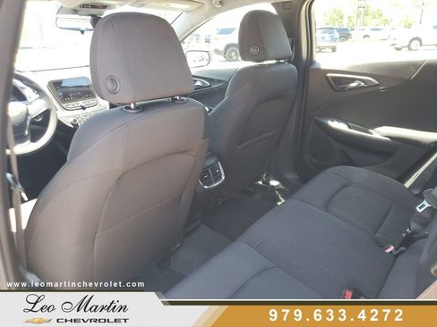 Used 2024 Chevrolet Malibu LT FWD image 9