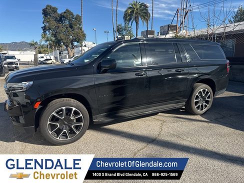 Used 2021 Chevrolet Suburban RST w/ Rear Media and Nav Package image 3