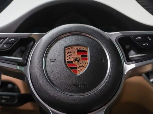 Used 2018 Porsche Macan Sport Edition image 26