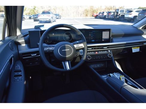 Used 2024 Hyundai Sonata SEL w/ Convenience Package image 13