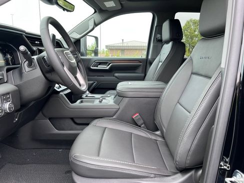 New 2026 GMC Sierra 2500 Denali w/ Denali Reserve Package AWD/4WD image 4