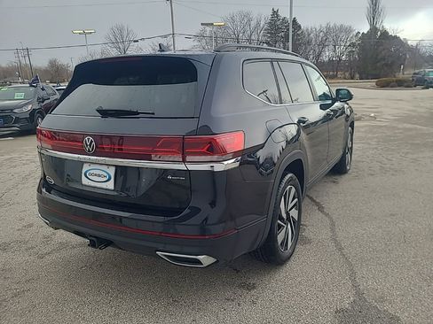 Used 2025 Volkswagen Atlas SE AWD/4WD image 7