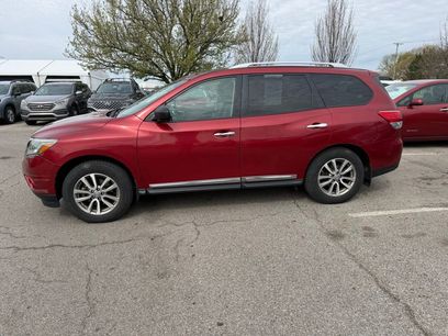 Used 2014 Nissan Pathfinder SL w/ SL Premium Package