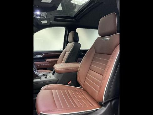 New 2026 GMC Sierra 2500 Denali Ultimate w/ Max Trailering Package AWD/4WD image 9