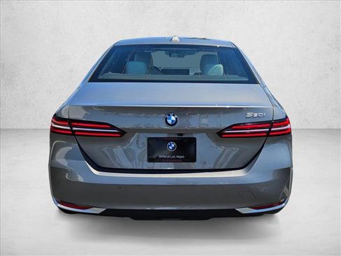 Certified 2025 BMW 530i image 7