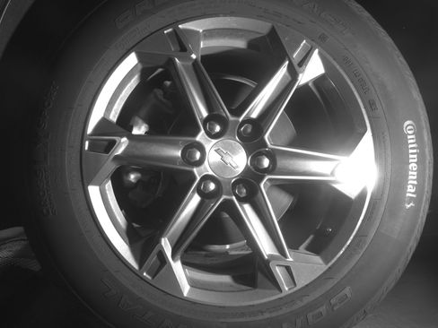 Used 2025 Chevrolet Blazer LT FWD image 12