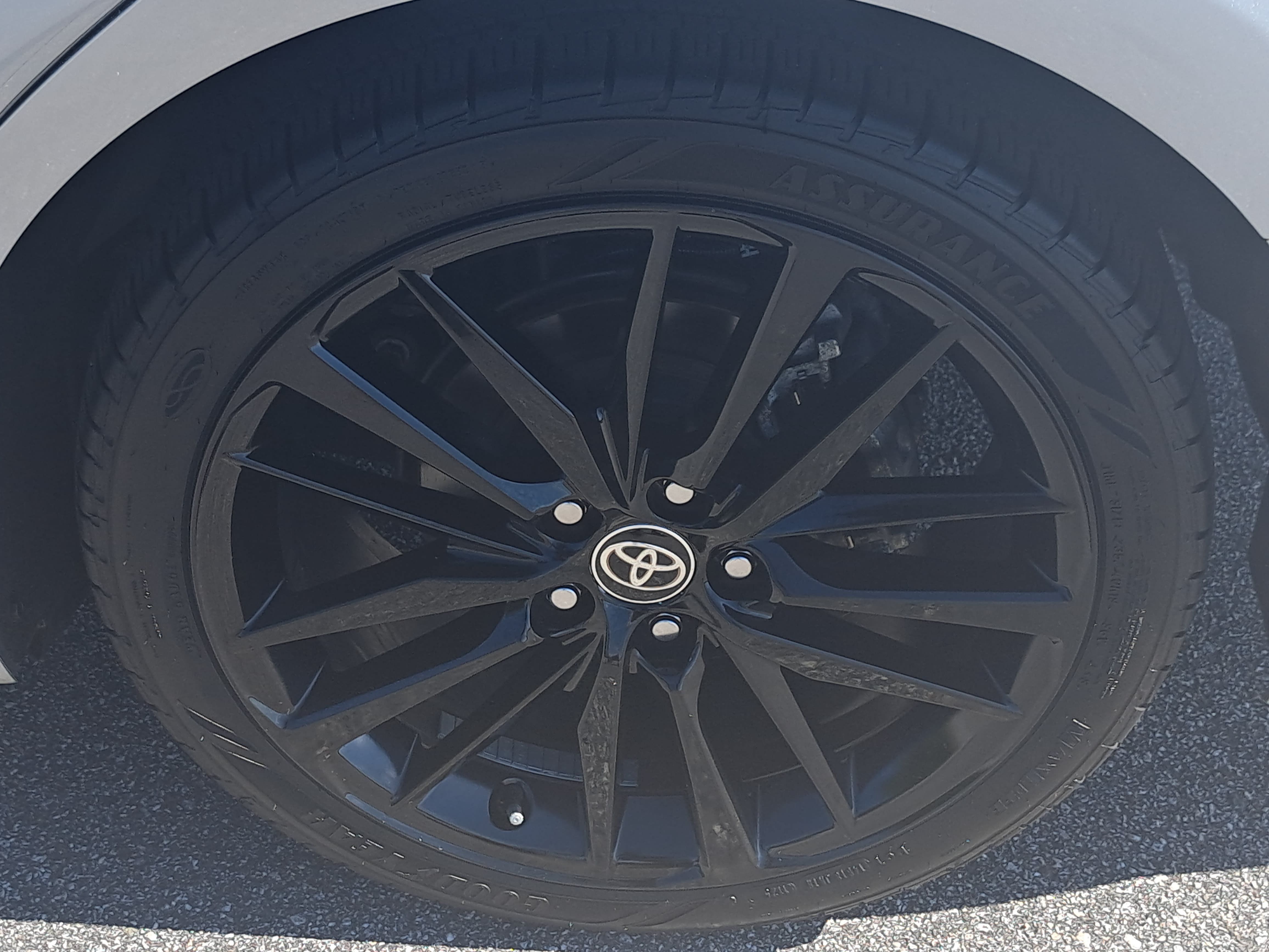 Used 2022 Toyota Camry XSE FWD image 33