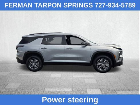Certified 2025 Chevrolet Traverse LT FWD image 11