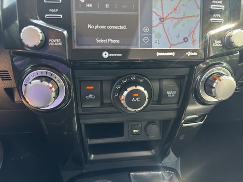 Used 2021 Toyota 4Runner TRD Off-Road Premium image 28