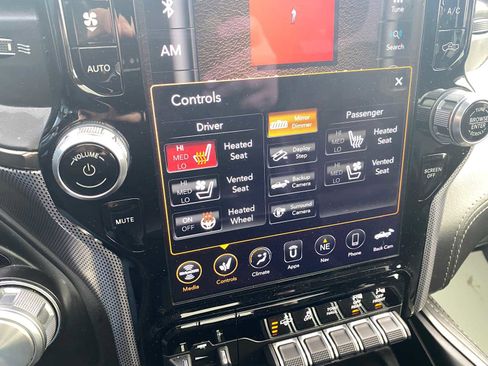 Used 2019 RAM 1500 Limited image 23