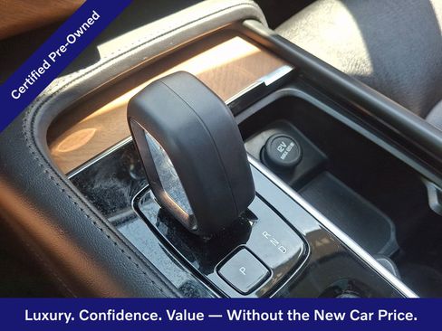 Certified 2023 Volvo XC90 B6 Plus w/ Protection Package Premier AWD/4WD image 16