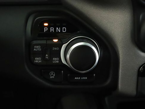 Used 2023 RAM 1500 Big Horn AWD/4WD image 16