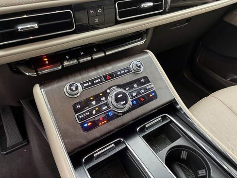 Used 2020 Lincoln Aviator Reserve w/ Equipment Group 201A image 23