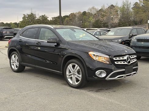 Used 2018 Mercedes-Benz GLA 250 4MATIC image 7