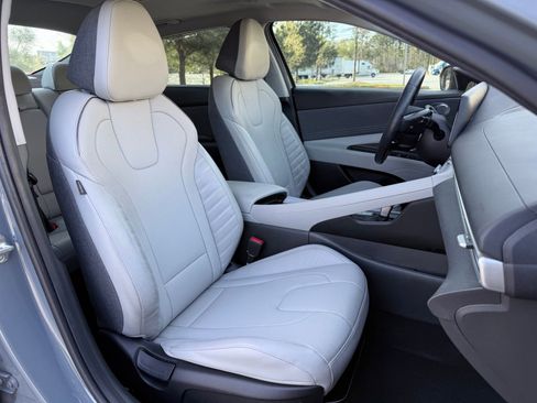 Used 2023 Hyundai Elantra Limited w/ Cargo Package image 37