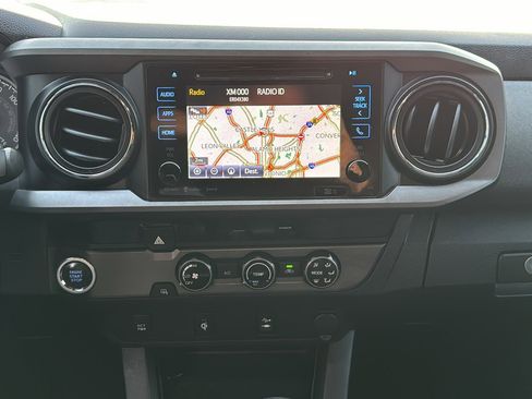 Used 2016 Toyota Tacoma TRD Sport w/ Towing Package image 32