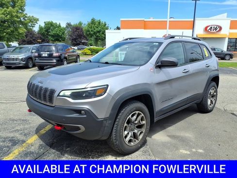 Used 2020 Jeep Cherokee Trailhawk w/ Cold Weather Group AWD/4WD image 3