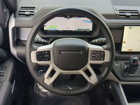 Certified 2025 Land Rover Defender 110 S AWD/4WD image 23