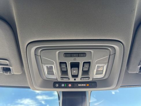 Used 2020 GMC Sierra 1500 SLT w/ SLT Premium Plus Package image 24